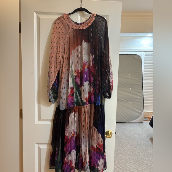 Minette Dresses & Skirts - Minette Dress NWT Size S